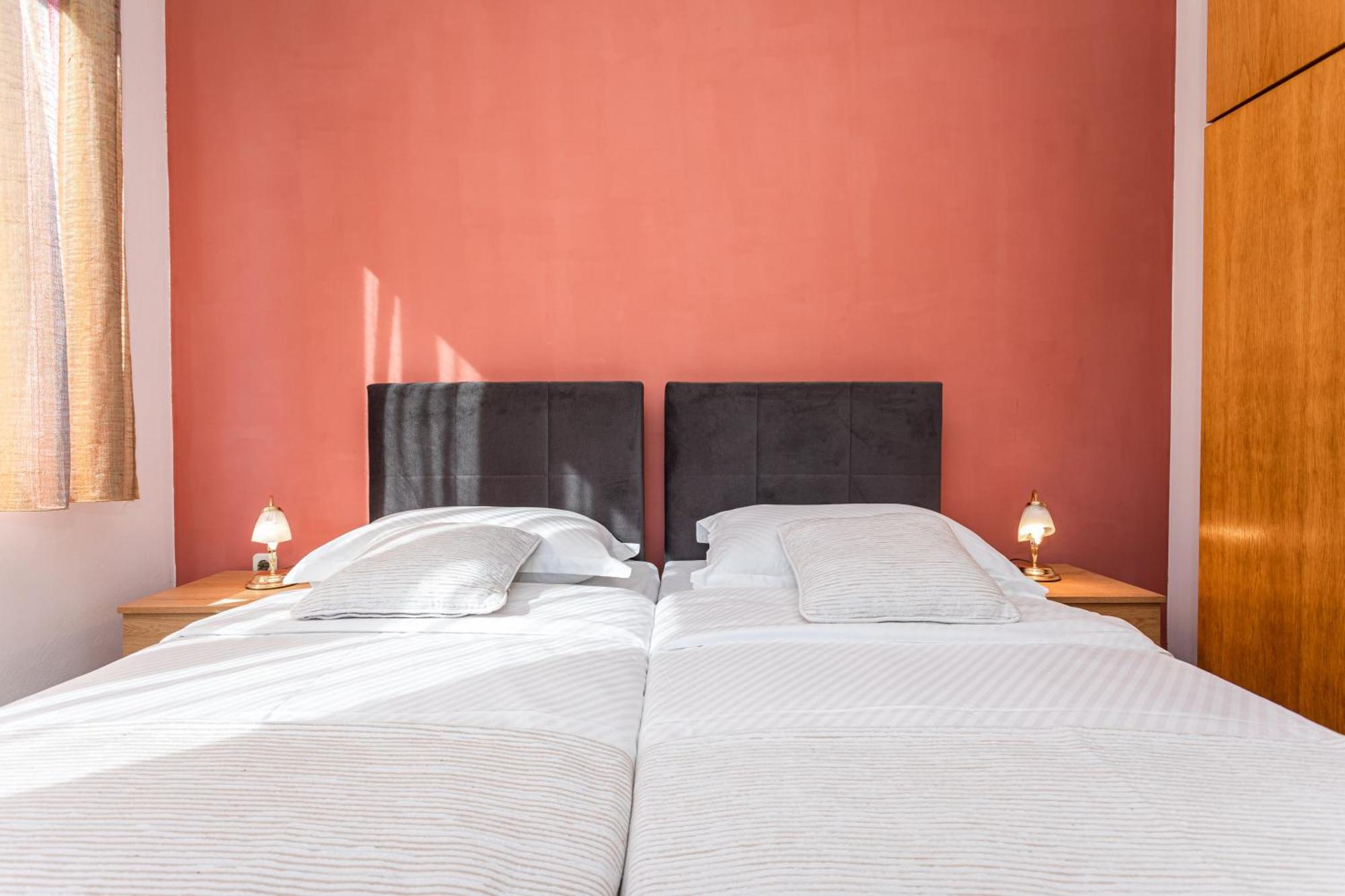 Apartments Villa Ana Krk Town Rom bilde