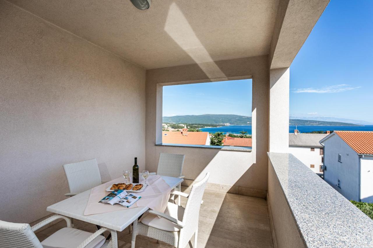 Apartments Villa Ana Krk Town Eksteriør bilde